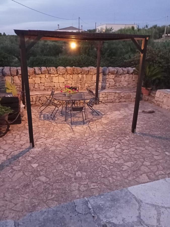 فيلا Trulli Domus Petra ألبيروبيللو المظهر الخارجي الصورة
