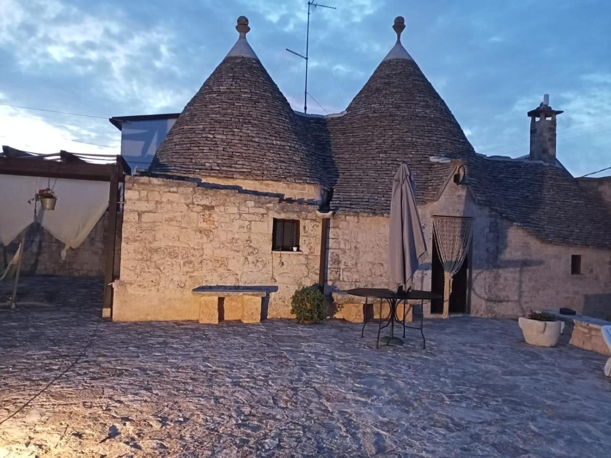 فيلا Trulli Domus Petra ألبيروبيللو المظهر الخارجي الصورة