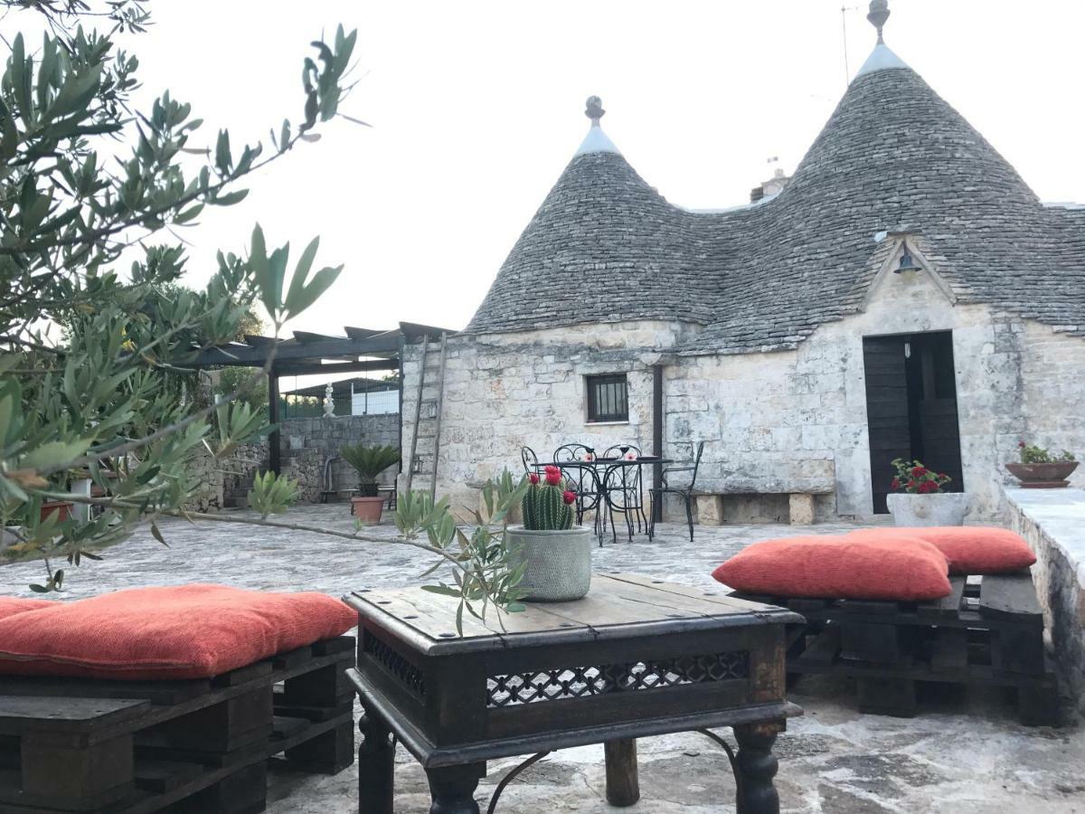 فيلا Trulli Domus Petra ألبيروبيللو المظهر الخارجي الصورة
